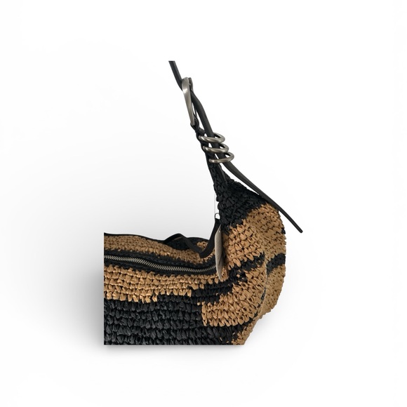 FREE PEOPLE *NWT* Shoulder Bag Black Motif Black Mix Woven Lined Zip - Picture 3 of 5